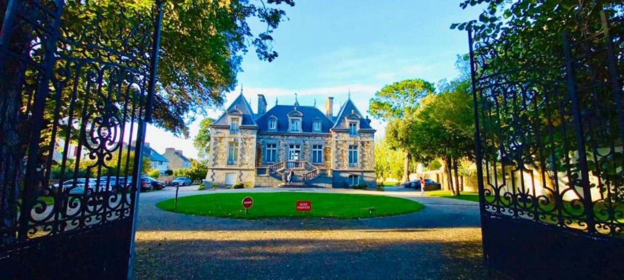 Appartement Manoir Le Castel à Saint-Malo Extérieur photo