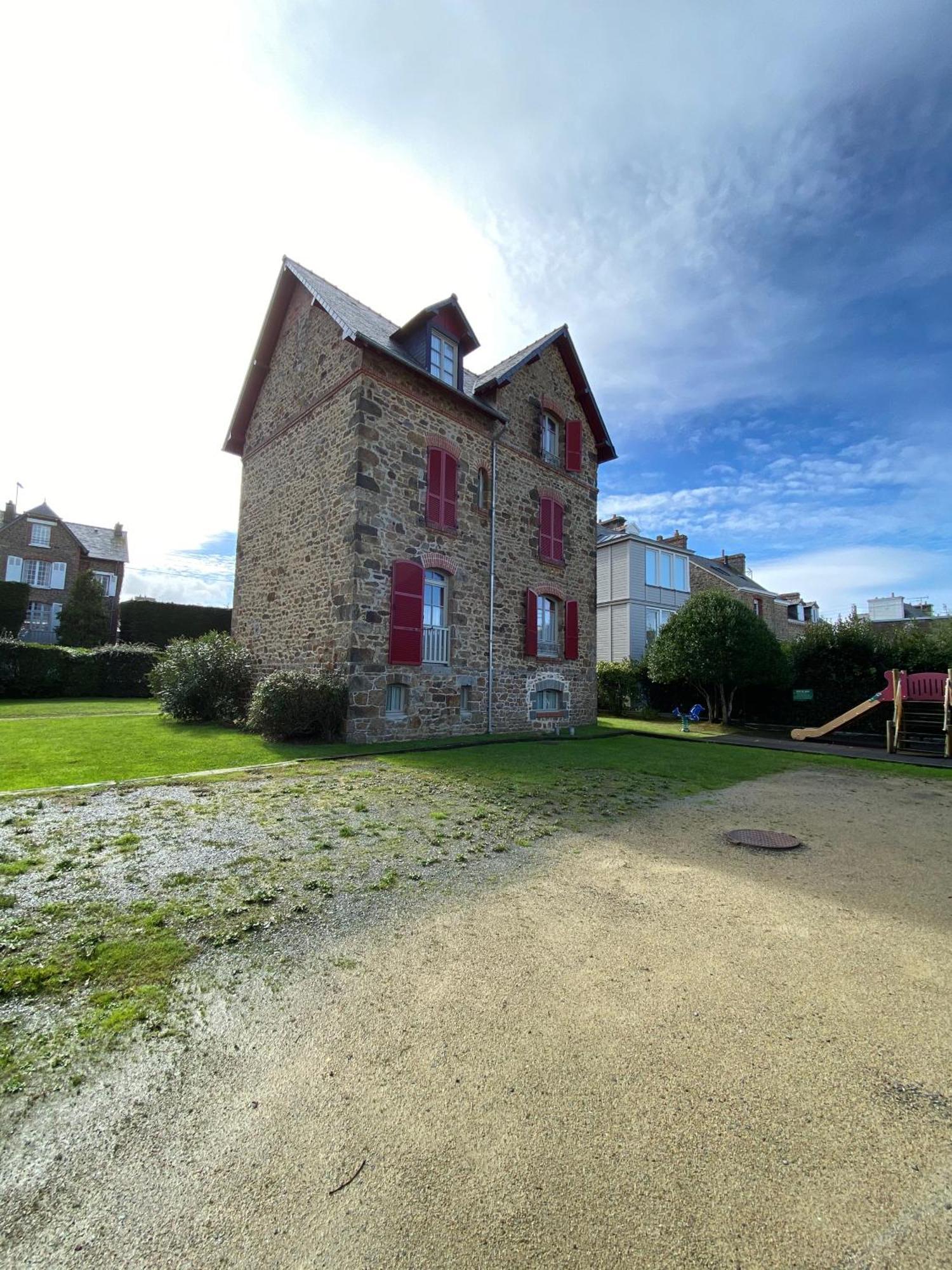 Appartement Manoir Le Castel à Saint-Malo Extérieur photo